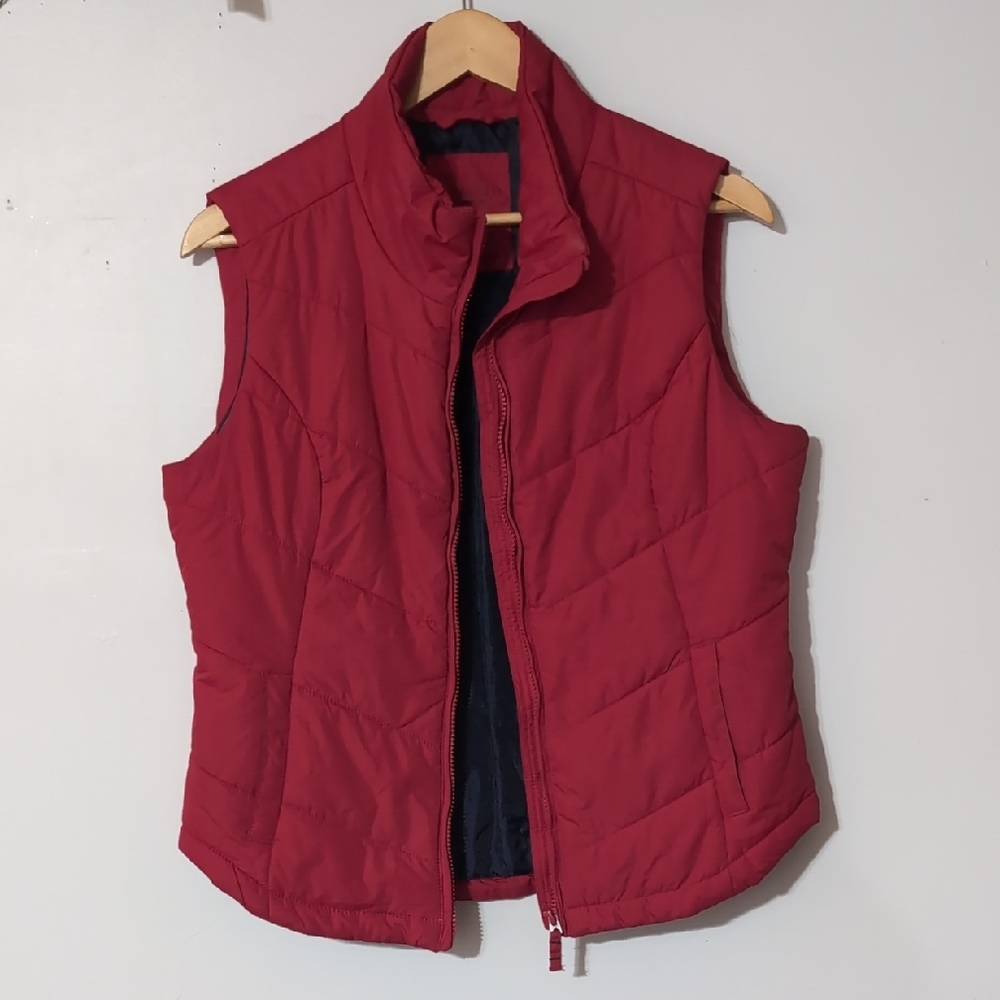 Aeropostale Red Quilted Sleeveless Vest